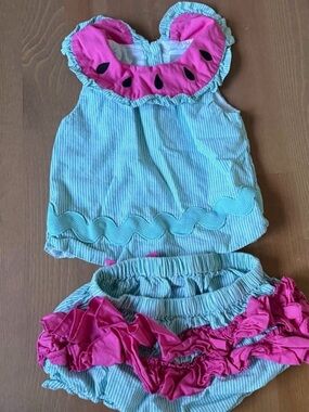 Lil Cactus Watermelon Set (12–18M) – EUC